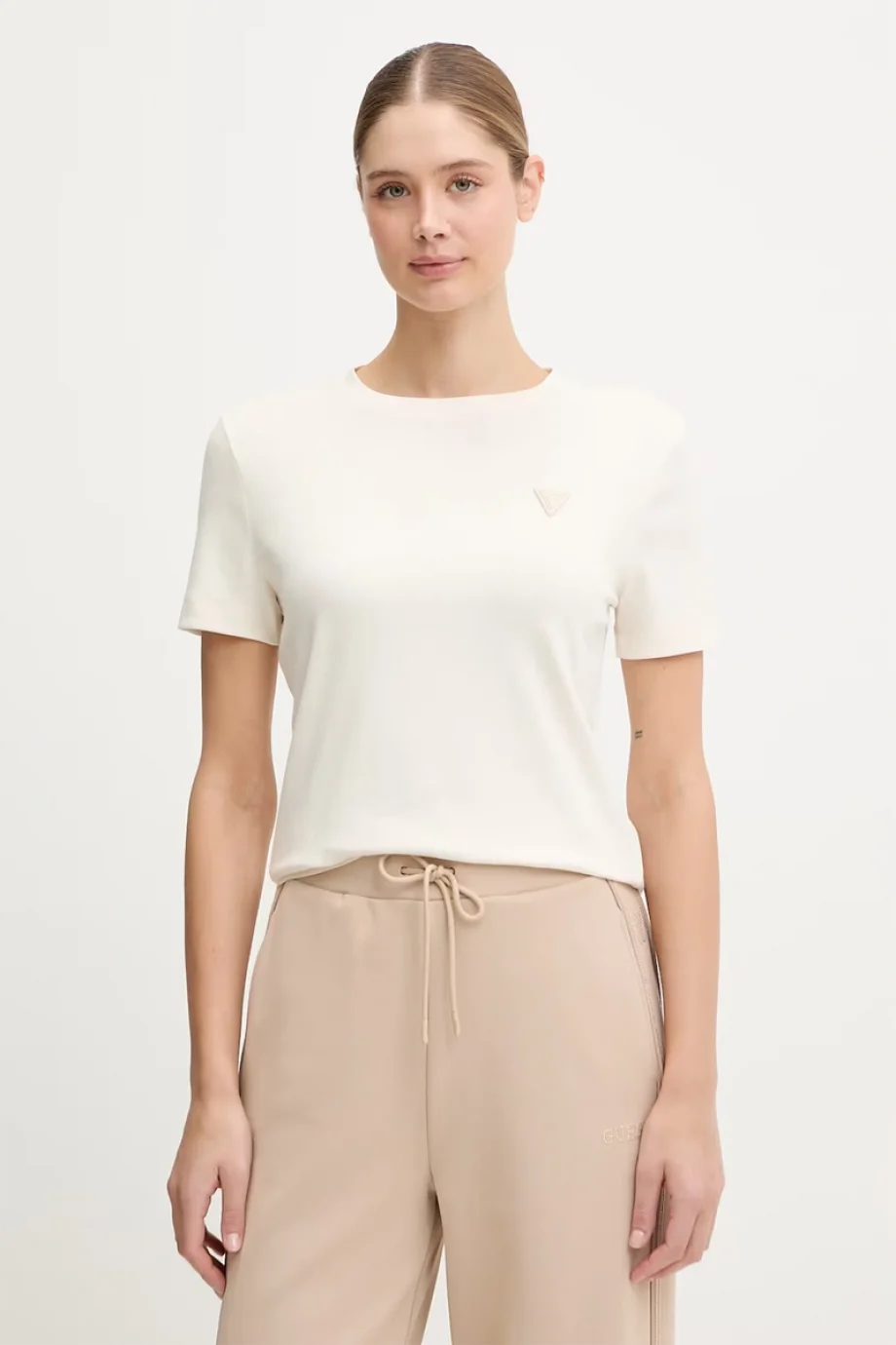 Guess Sonia Bisiklet Yaka Kısa Kollu Kadın Beyaz T-shirt V6RI17KD741-G1O6