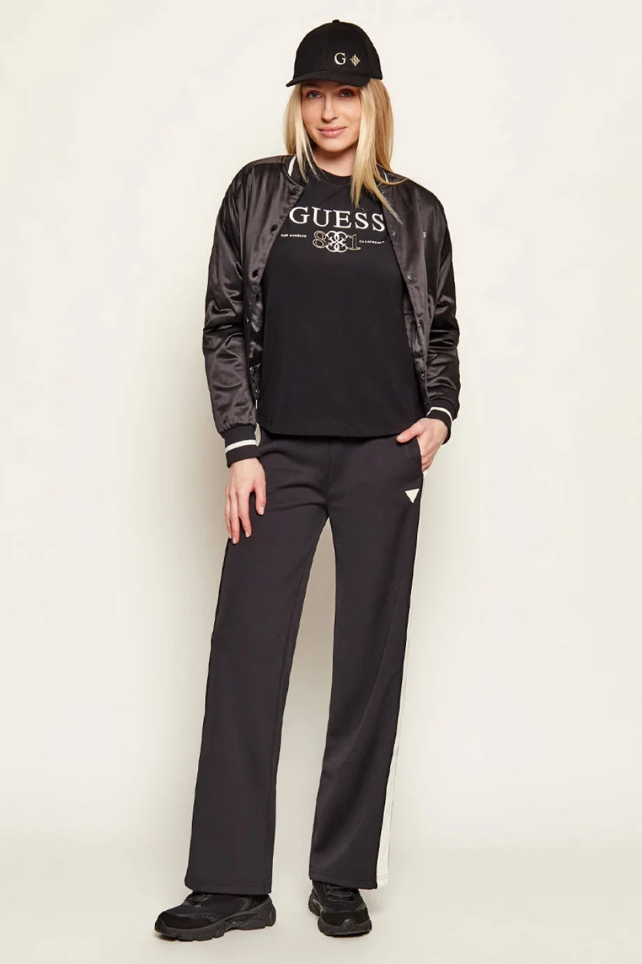 Guess Steffi Bisiklet Yaka Kısa Kollu Kadın Siyah T-shirt V6RI13KD772-JBLK