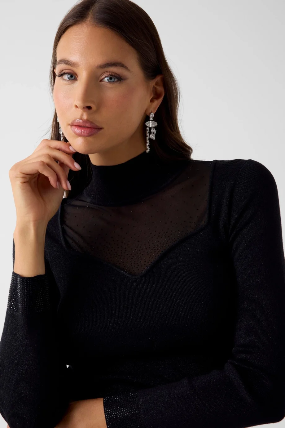 Guess Uzun Kollu Dik Yaka Lucy Taş İşlemeli Triko Kadın Siyah Triko W6RR45Z4842-JBLK