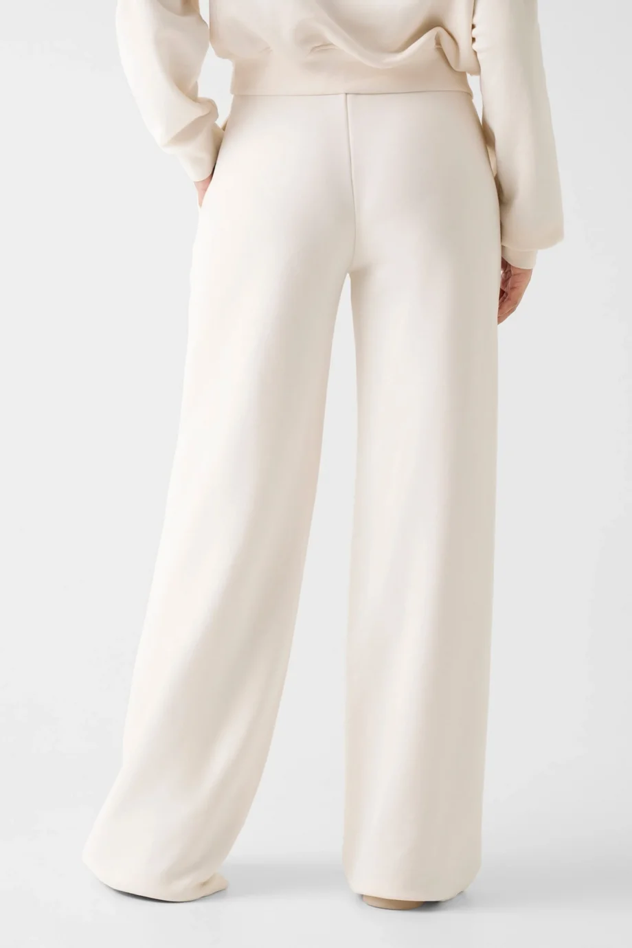 Guess Yayoi Geniş Paça Kadın Beyaz Eşofman Altı V6RB03KD761-G012