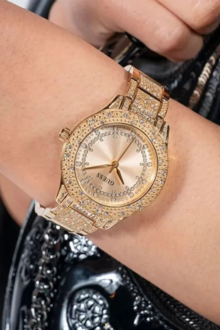 Guess Kadın  Kol Saati GUGW0746L2