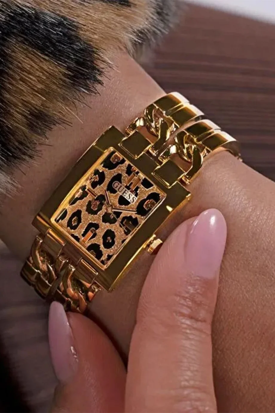 Guess Kadın  Kol Saati GUGW0807L2