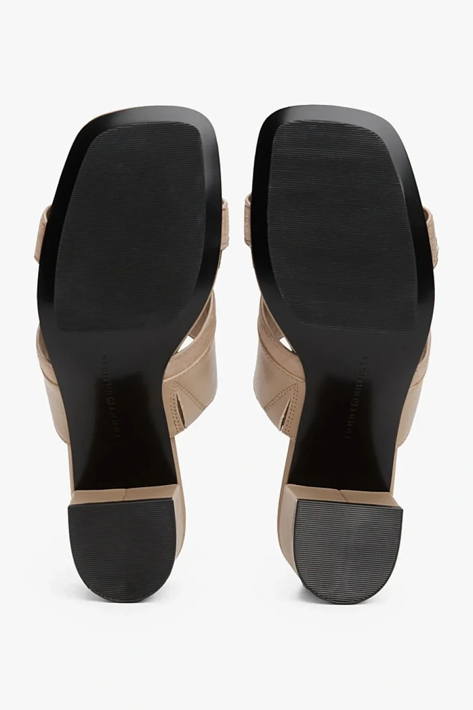 Tommy Hilfiger LEATHER & SUEDE BLOCK HEEL MULE Kadın Terlik FW0FW08530AFE