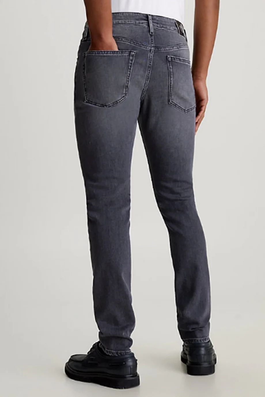 Calvin Klein SLIM TAPER Erkek Denim Jeans J30J324835-1BY