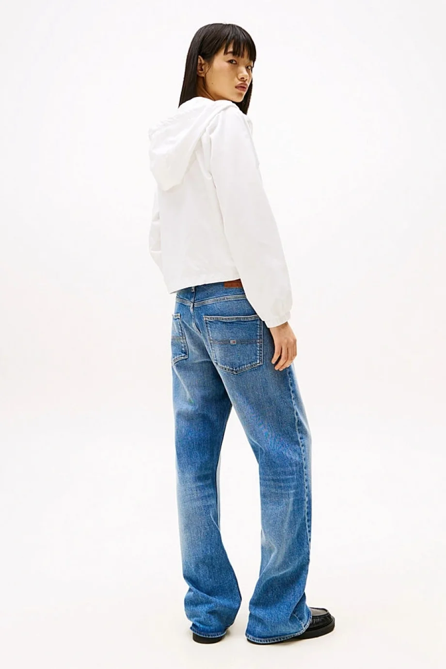 Tommy Jeans TJW ESSENTIAL WINDBREAKER EXT Kadın  Yağmurluk DW0DW20672YBL