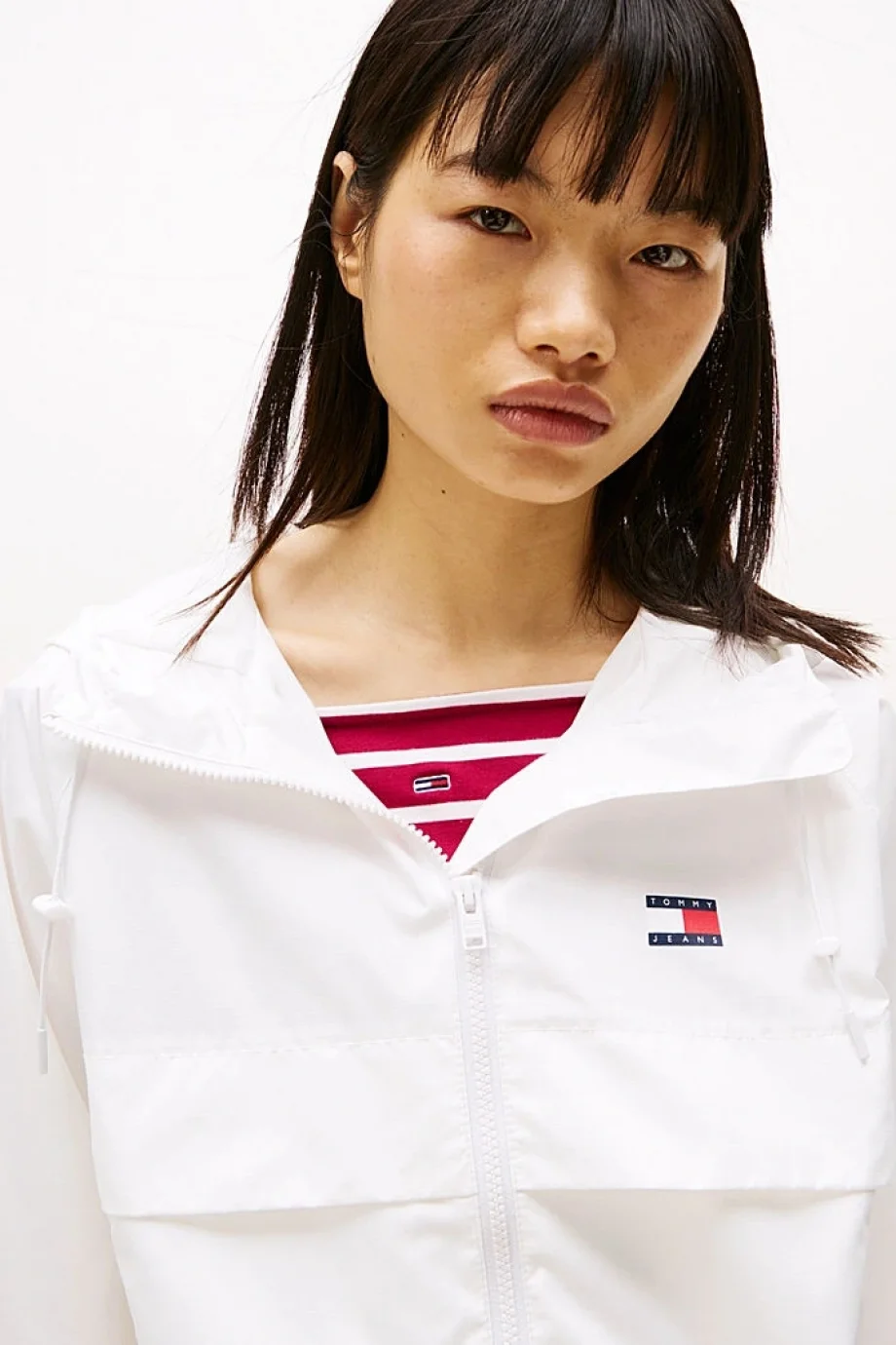 Tommy Jeans TJW ESSENTIAL WINDBREAKER EXT Kadın  Yağmurluk DW0DW20672YBL