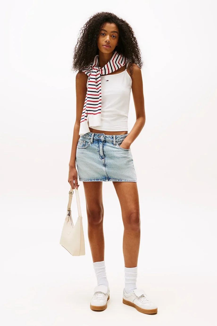 Tommy Hilfiger Denim Essentials Kadın Beyaz T-shirt  DW0DW20675YBL