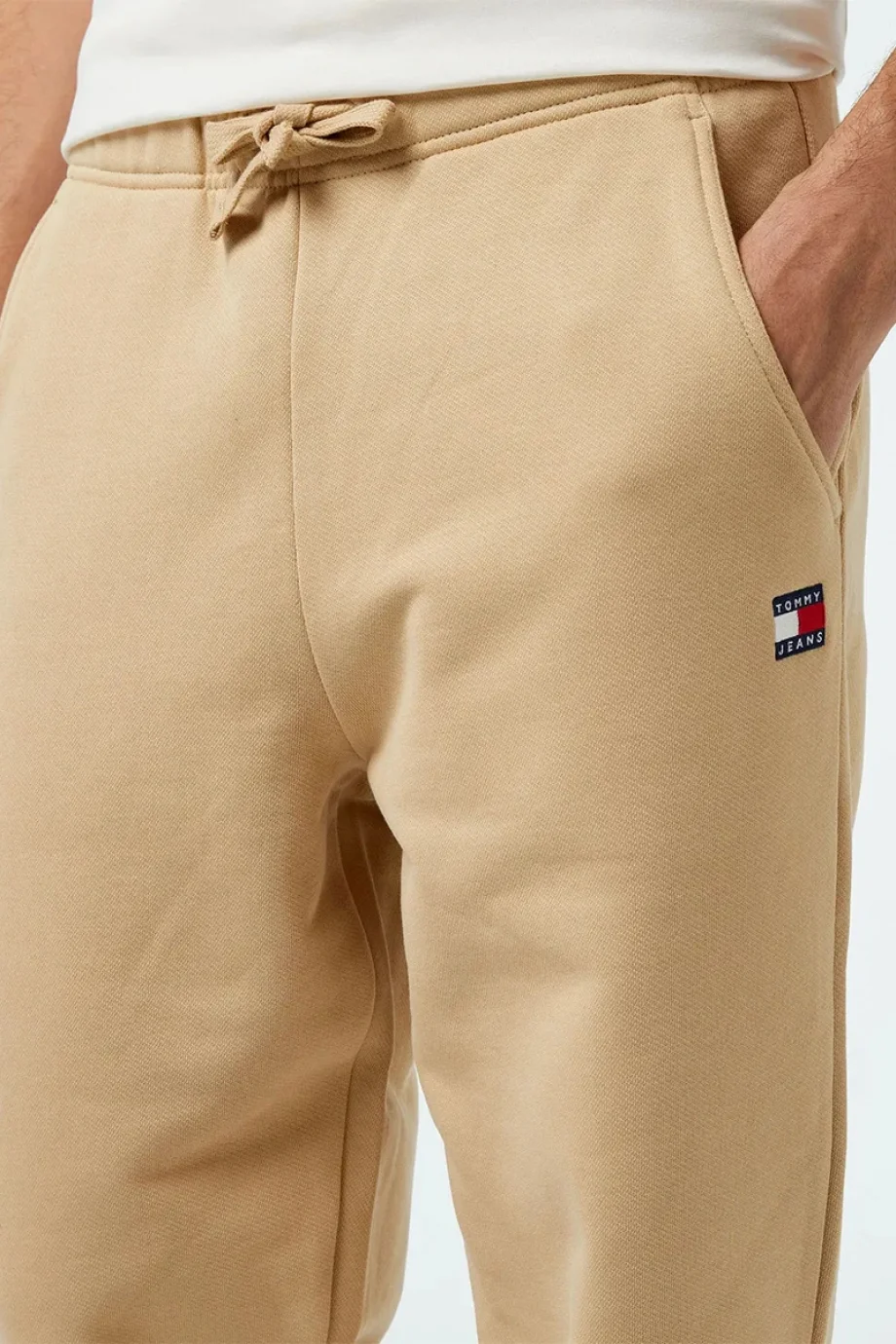 Tommy Hilfiger TJM REG BADGE JOGGER Erkek Bej Eşofman Altı DM0DM18355AB9