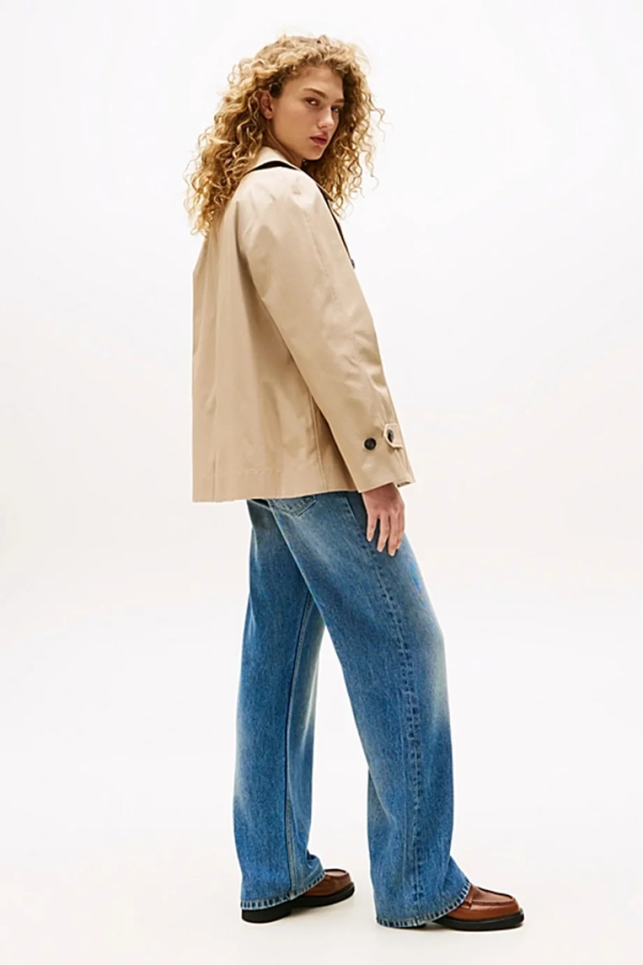 Tommy Hilfiger Kadın Pamuklu Normal Kesim Kısa Bej Mont WW0WW45618AEG