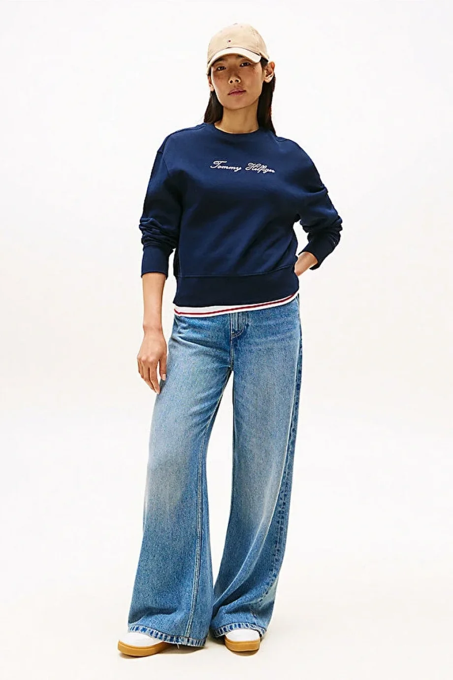 Tommy Hilfiger Kadın Simli Yazı Baskılı Normal Kesim Mavi Kazak WW0WW47159C1G