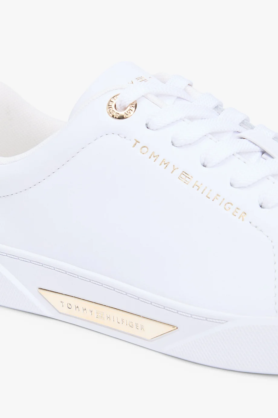 Tommy Hilfiger Klasik Şık Kort Stili Kadın Beyaz Sneaker FW0FW09019YBS