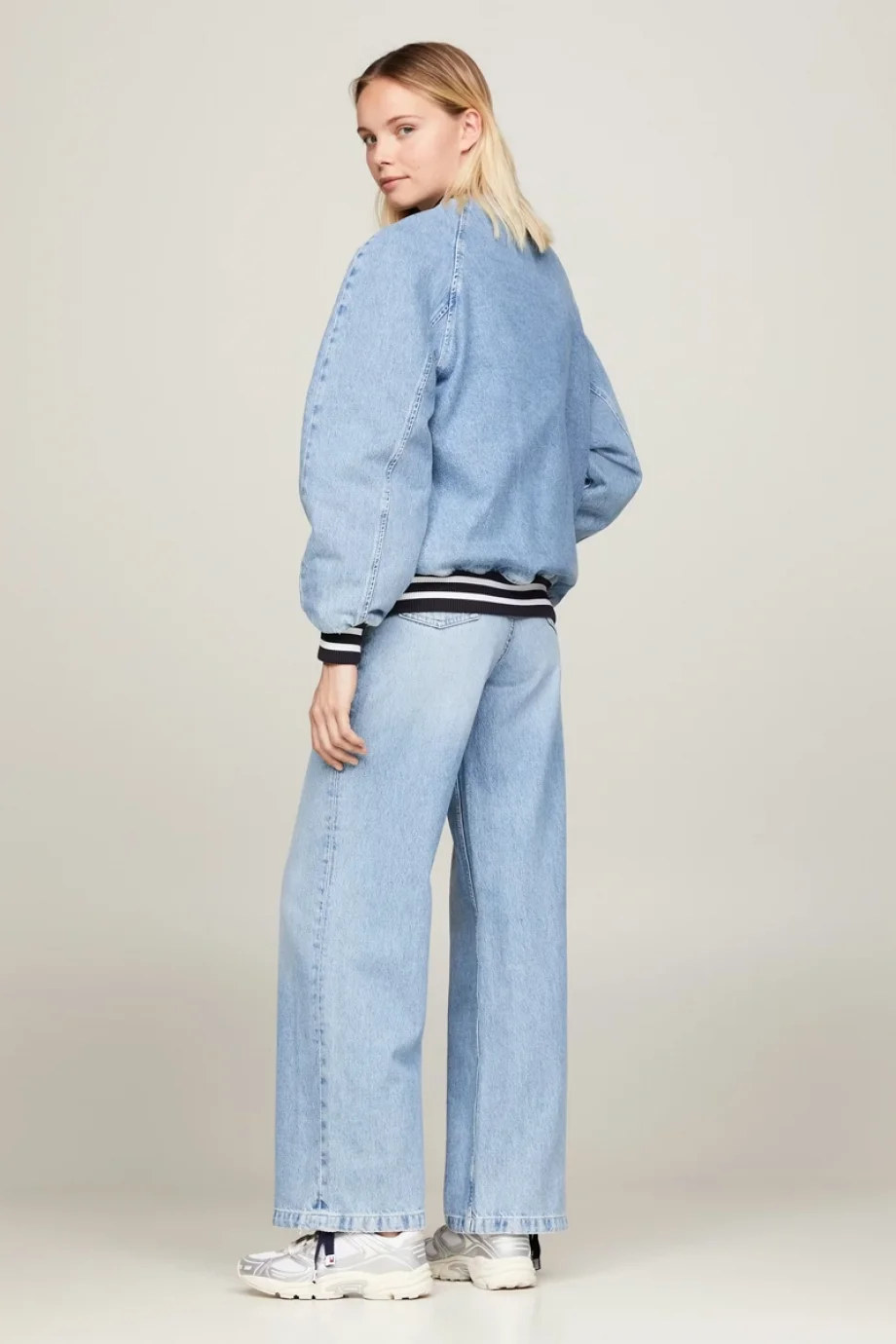 Tommy Hilfiger LETTERMAN DENIM JACKET CH7011 Kadın Denim Ceket DW0DW182021AB