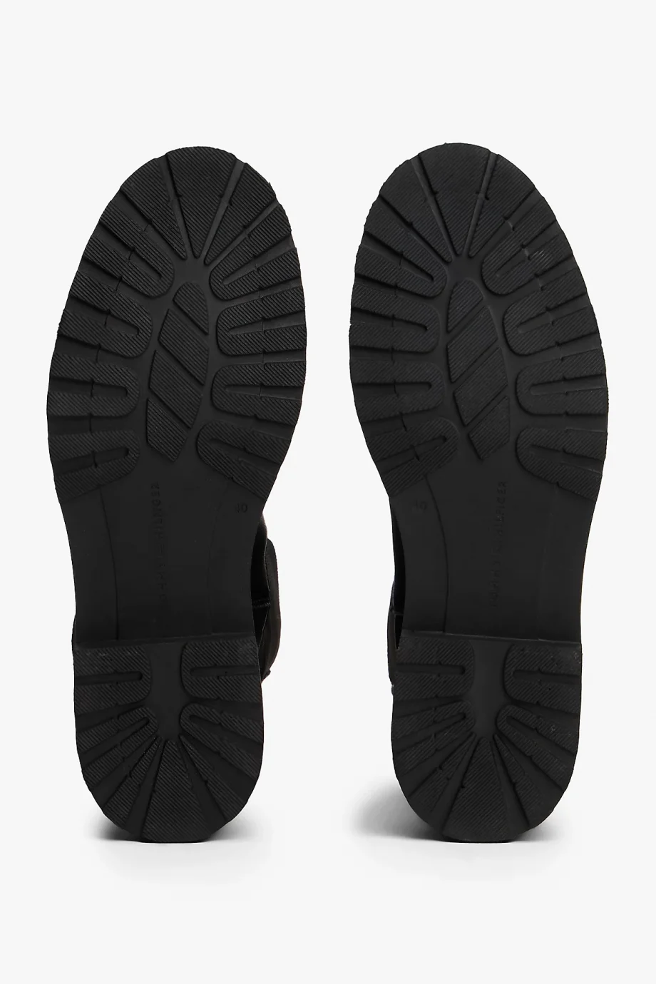 Tommy Hilfiger TH Deri Tırtıklı Tabanlı Uzun Kadın Siyah Bot FW0FW08985BDS