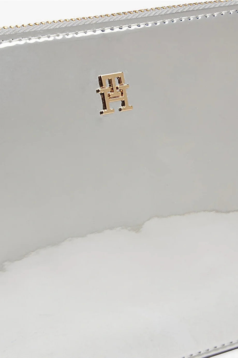 Tommy Hilfiger TH Icon Metalik Zincirli Omuz Kadın Gri Cüzdan AW0AW18219PE6