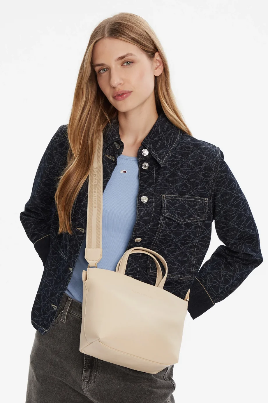 Tommy Hilfiger TH Logo Şeritli Mini Kadın Çanta AW0AW17694ACI