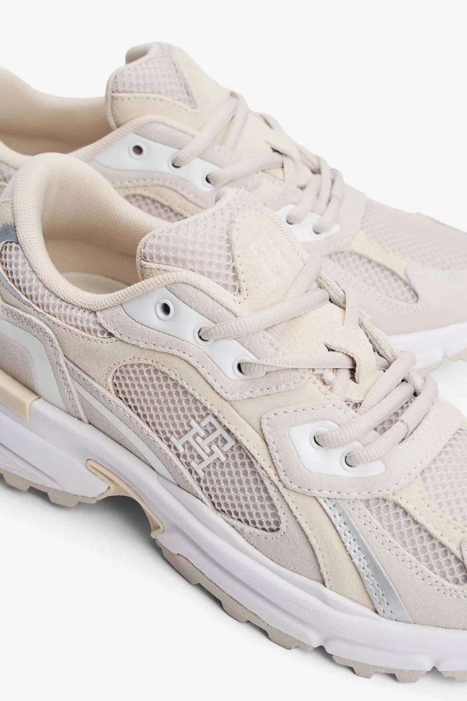 Tommy Hilfiger TH Modern Sağlam Tabanlı Runner Kadın  Beyaz Sneaker FW0FW086920F6