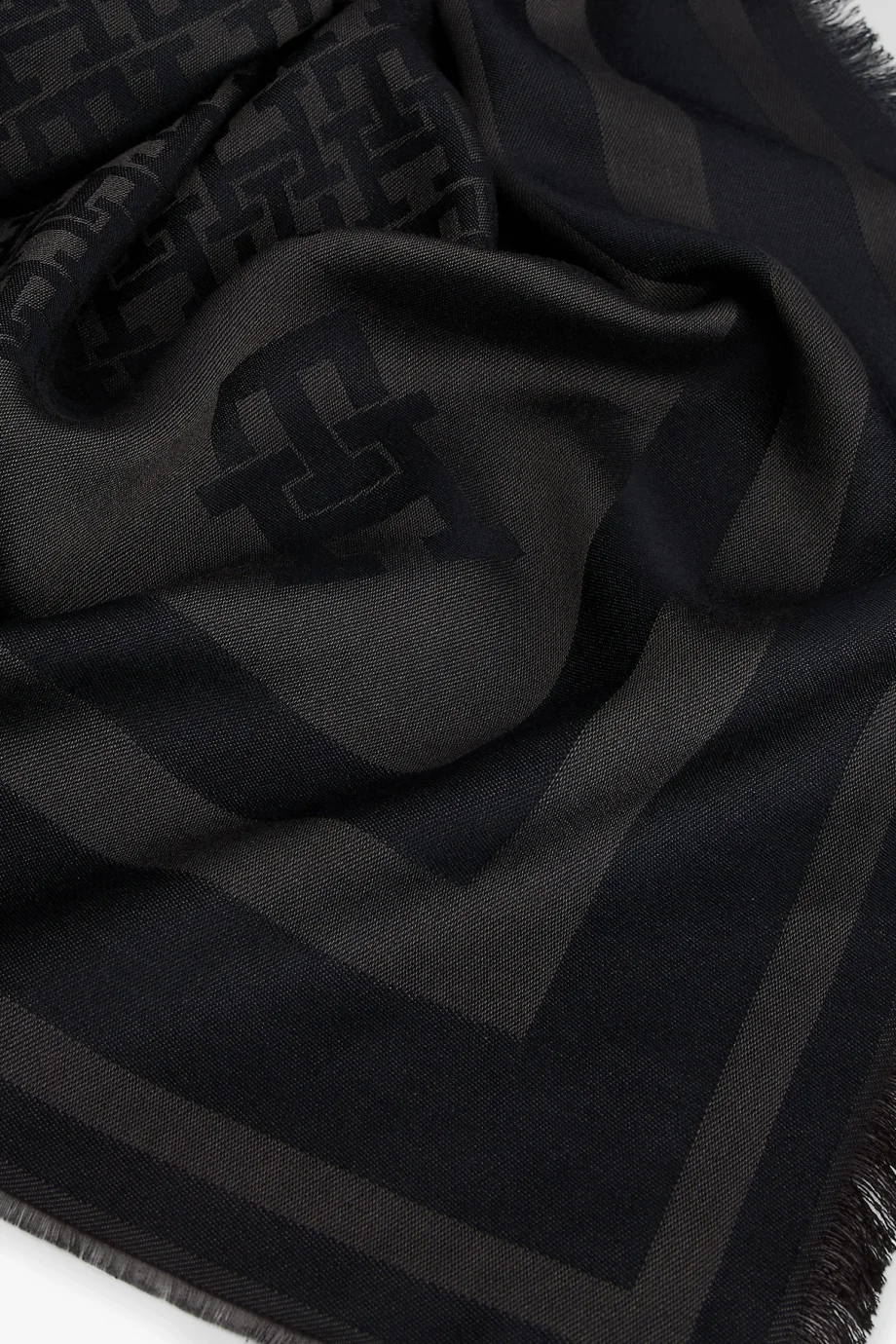 Tommy Hilfiger TH Monogram Kadın Siyah Şal AW0AW18273BDS