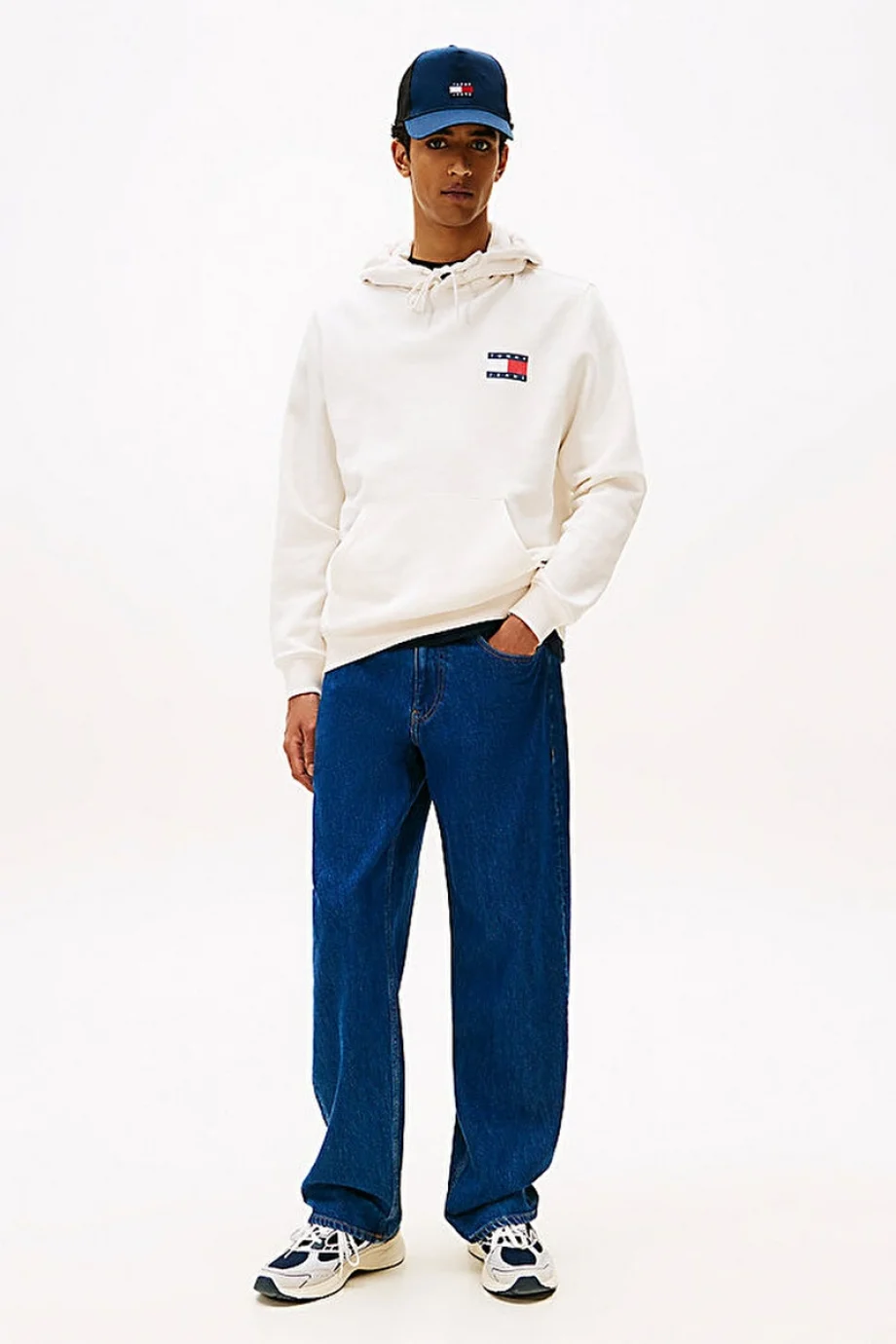 Tommy Hilfiger TJM Normal Kesim Klasik Bayrak Desenli Erkek Sweatshirt  DM0DM20738YBH