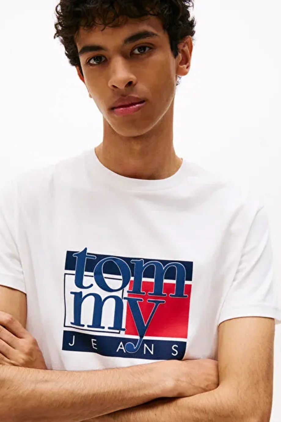 Tommy Hilfiger TJM Slim RWB Bayrak Desenli Erkek T-shirt DM0DM21977YBH