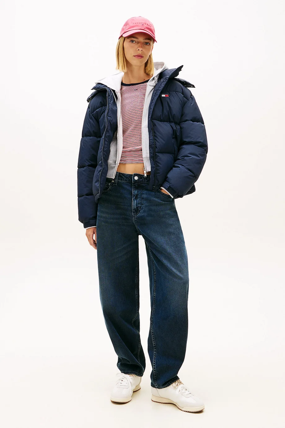 Tommy Hilfiger TJW Büyük Beden Kapüşonlu Bayraklı Şişme Kadın Mavi Mont DW0DW22041C1G