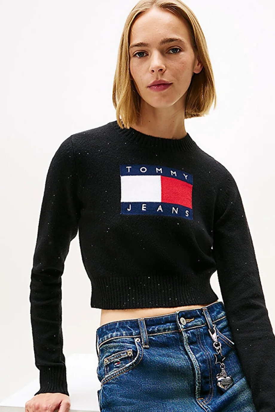 Tommy Hilfiger TJW Işıltılı Bayrak Desenli Kadın Siyah Kazak DW0DW21690BDS