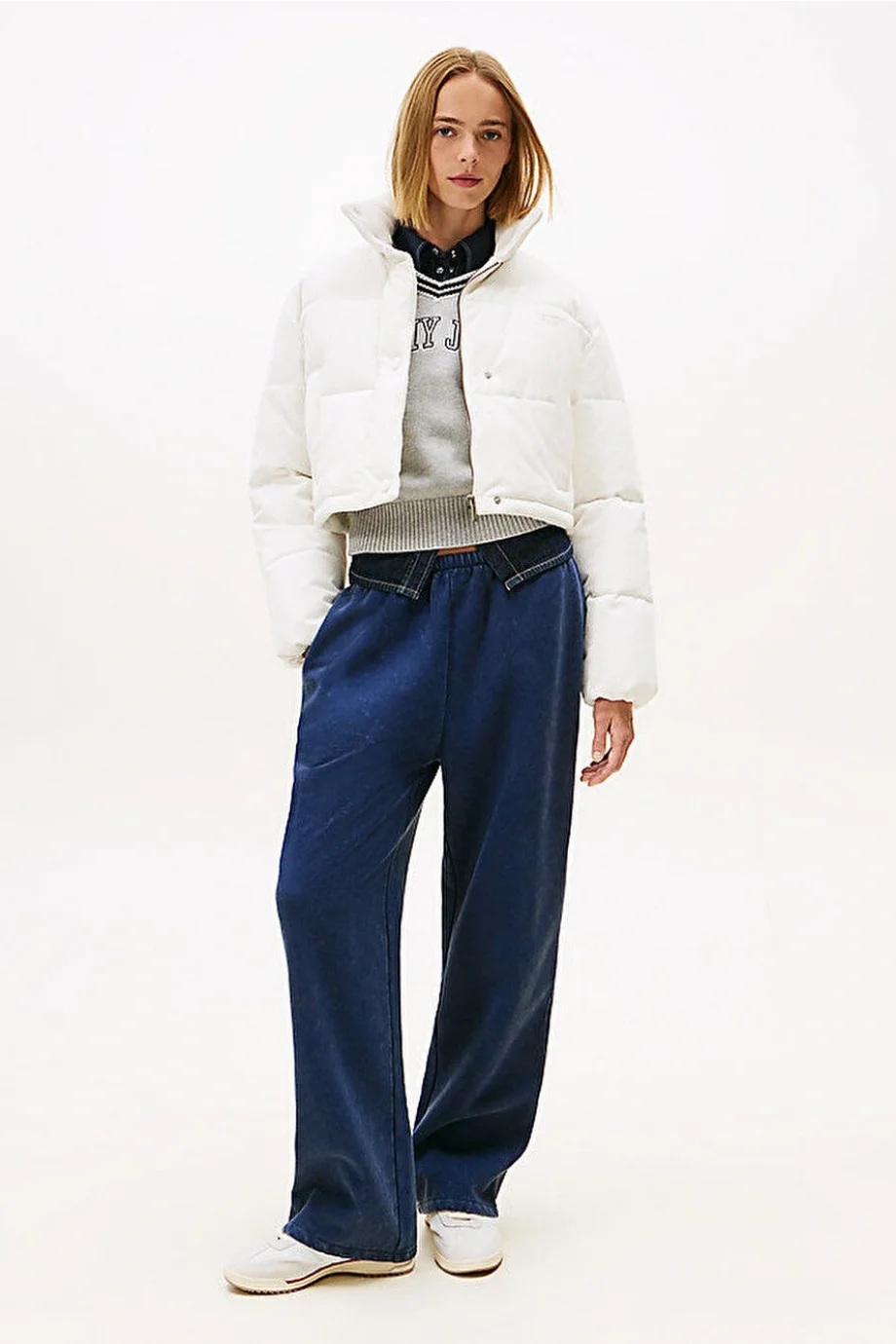 Tommy Hilfiger TJW Kadife Şişme Kadın Beyaz  Mont  DW0DW21658YBH