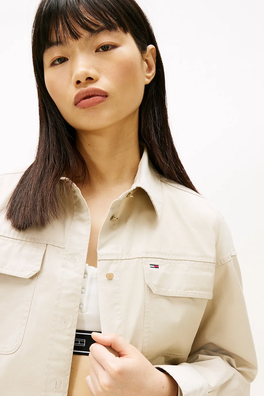 Tommy Hilfiger TJW Kısa Utility Kadın Bej Gömlek DW0DW22514ABY