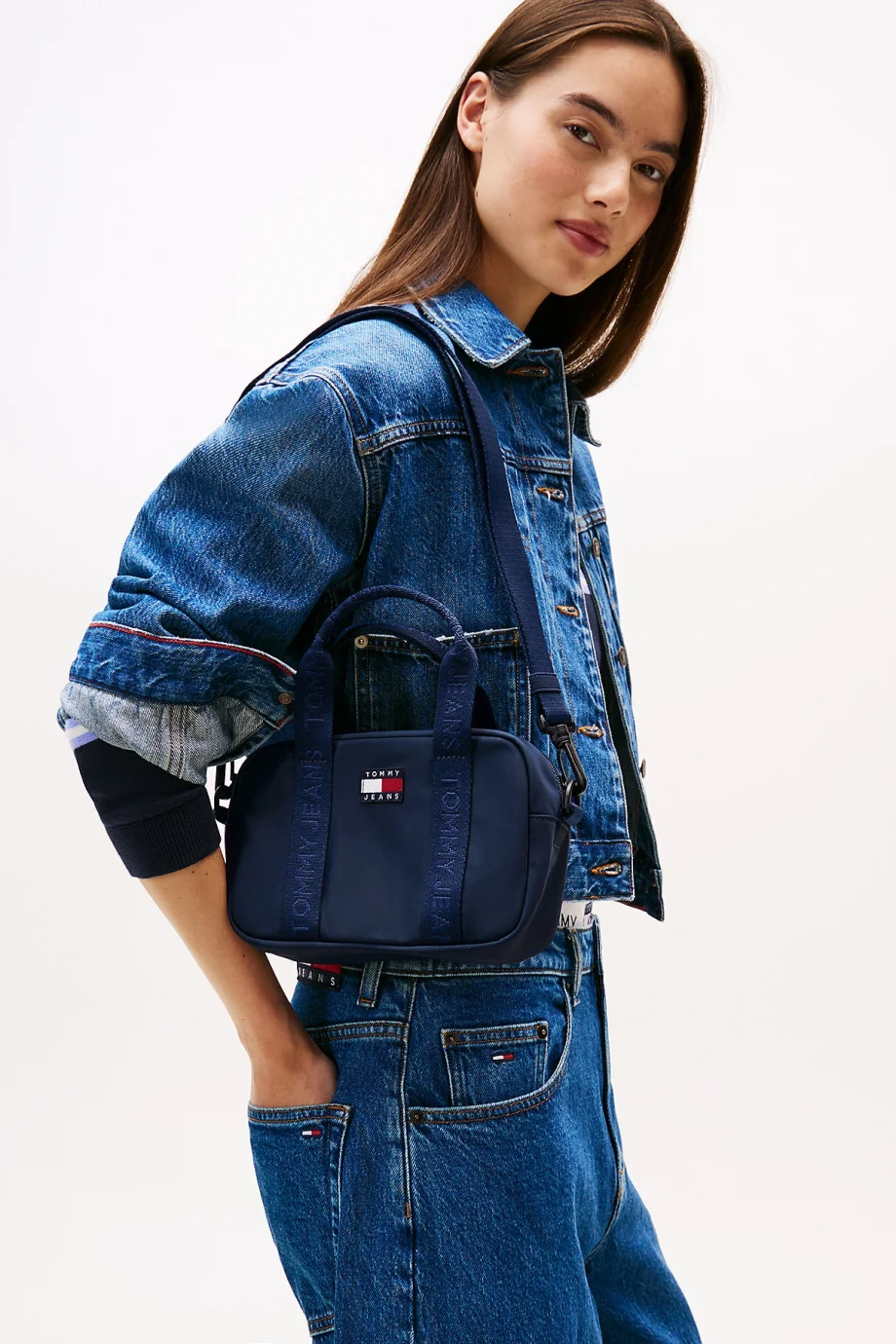 Tommy Hilfiger TJW Klasik Günlük Çapraz Askılı Kadın Mavi Çanta AW0AW17889C1G