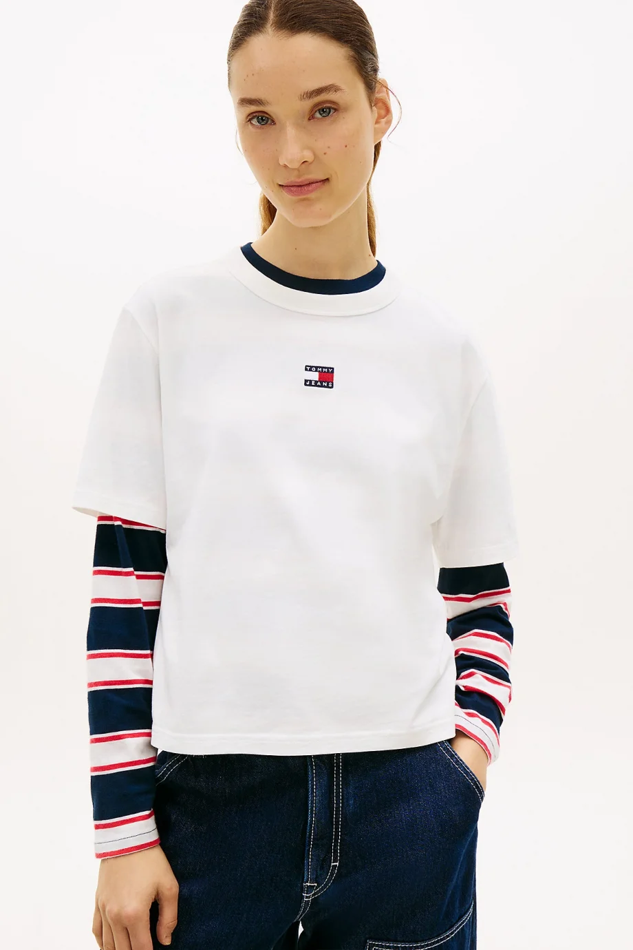 Tommy Hilfiger TJW Kutulu Kesim Amblemli Kadın Beyaz T-shirt DW0DW22202YBL