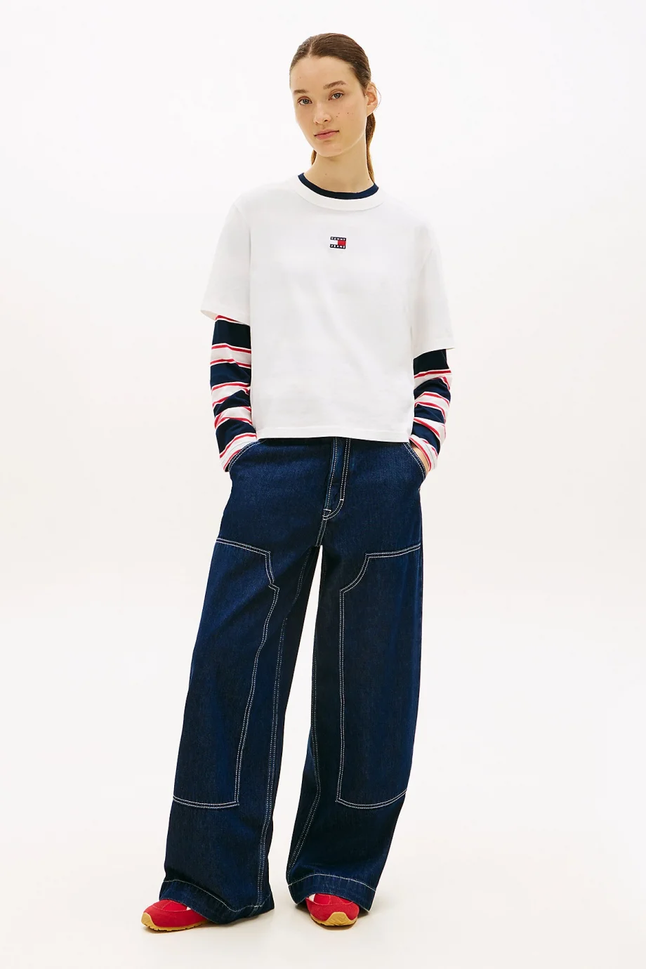 Tommy Hilfiger TJW Kutulu Kesim Amblemli Kadın Beyaz T-shirt DW0DW22202YBL