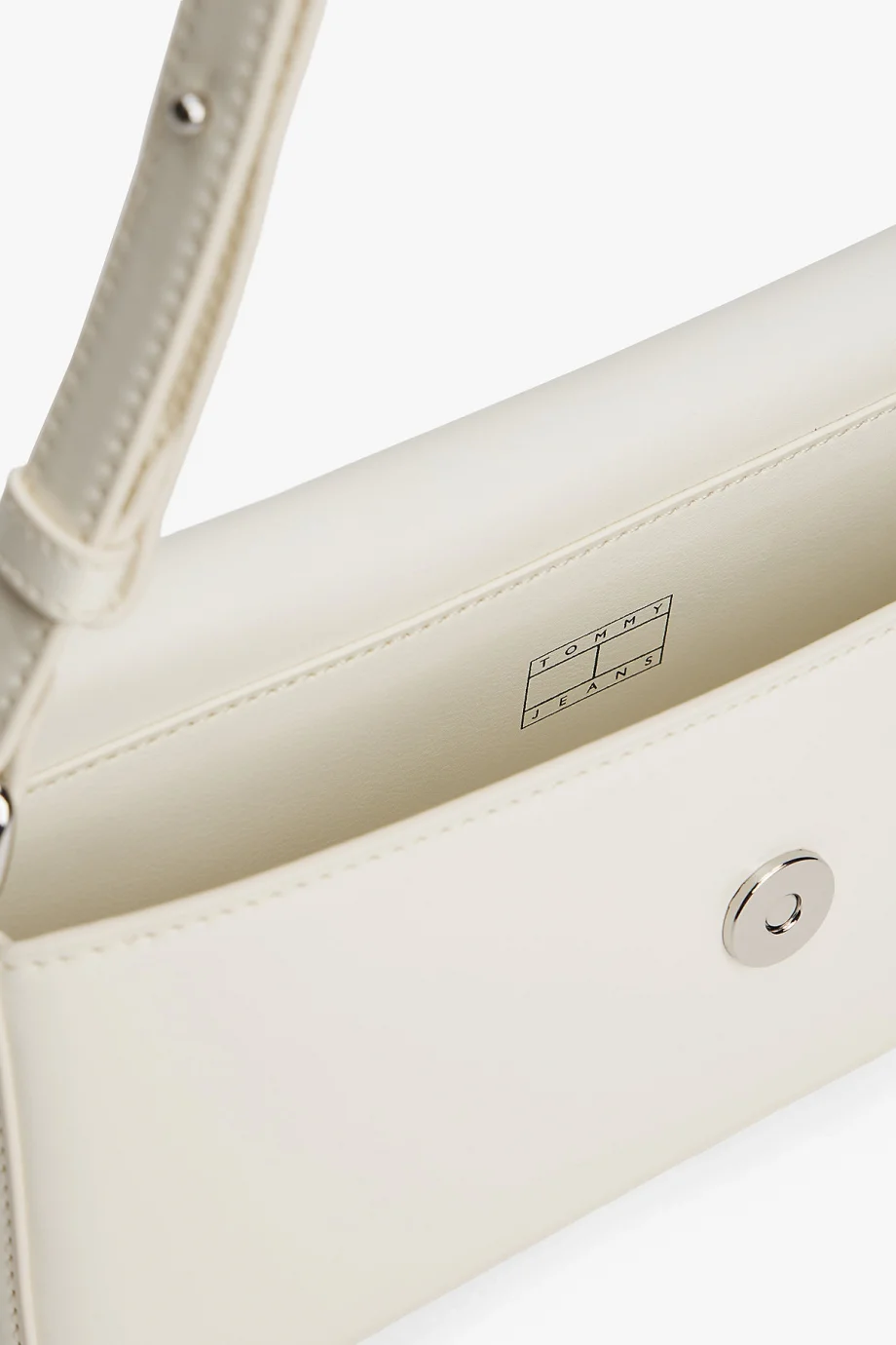 Tommy Hilfiger TJW Must Kapaklı Çapraz Askılı Kadın Beyaz Çapraz Çanta AW0AW18080YBI