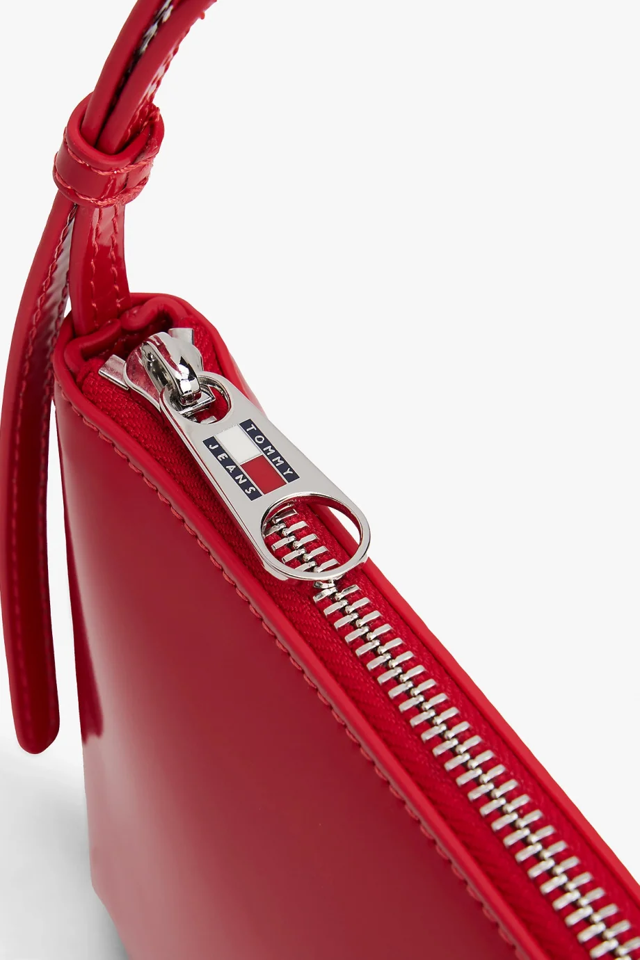 Tommy Hilfiger TJW Must Omuz Kadın Kırmızı Omuz Çantası AW0AW17866XLE