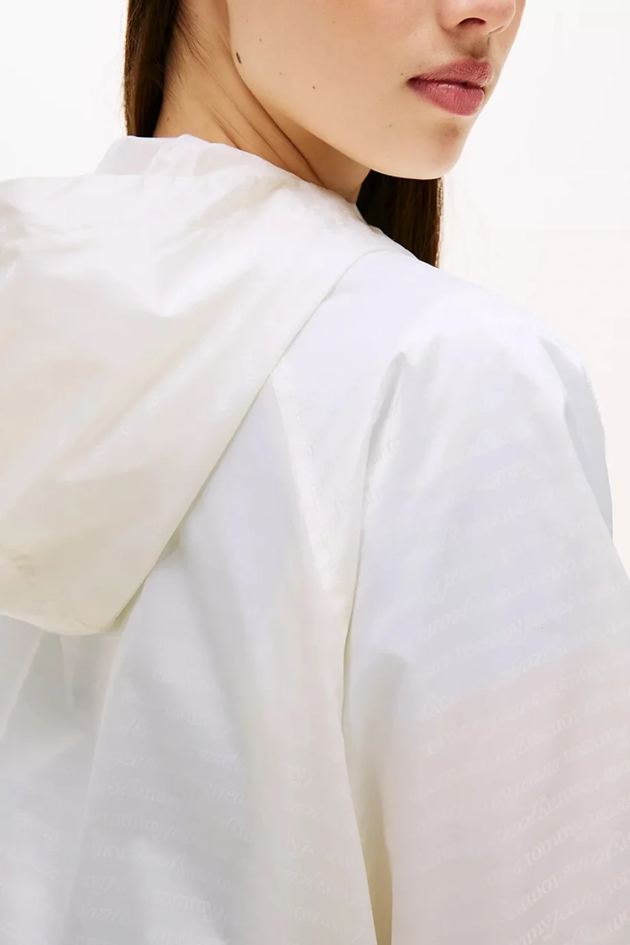 Tommy Hilfiger Script Kadın Beyaz Yağmurluk DW0DW20952YBL