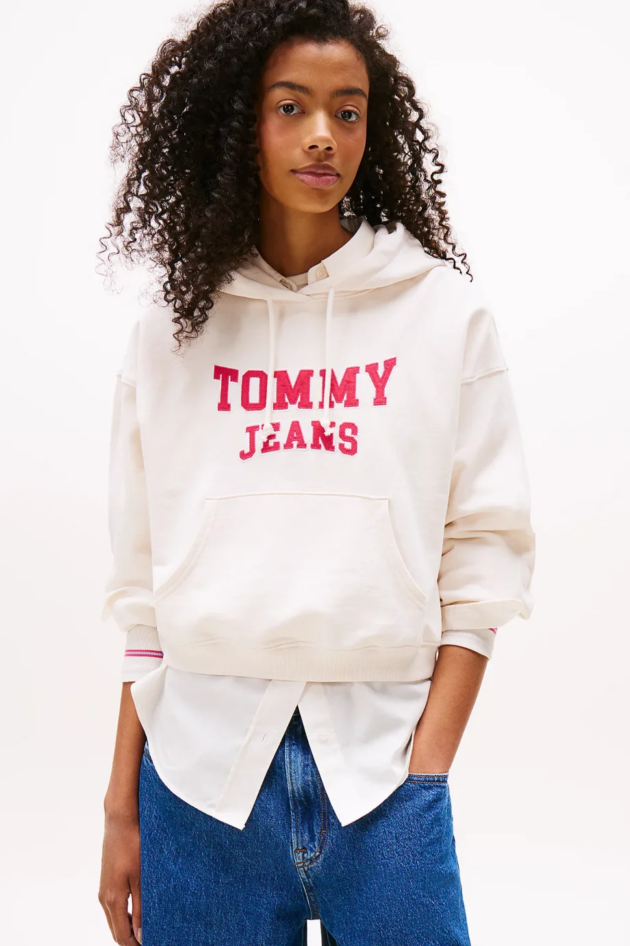 Tommy Hilfiger TJW Kutu Kesim Kısa Kolej Stili Kadın  Sweatshirt  DW0DW21598YBH