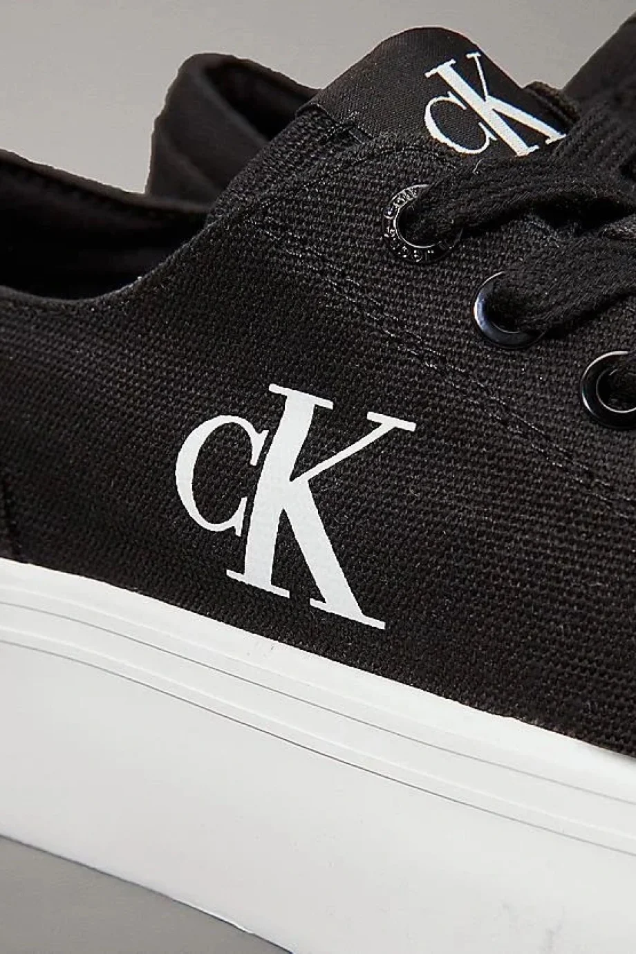 Calvin Klein Kadın Siyah Logolu Sneaker