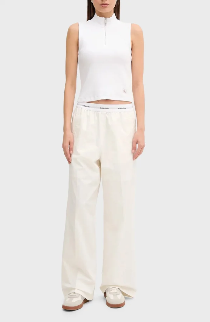 Calvin Klein Kadın Etiketli Kolsuz Yarım Fermuarlı Beyaz Bluz LV047C909G-YAA