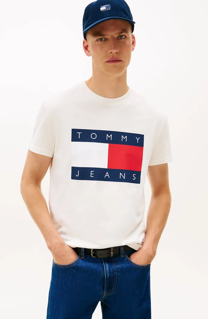 Tommy Hilfiger TJM Normal Kesim Büyük Bayraklı Kısa Kollu Erkek Beyaz T-shirt DM0DM22645YBH