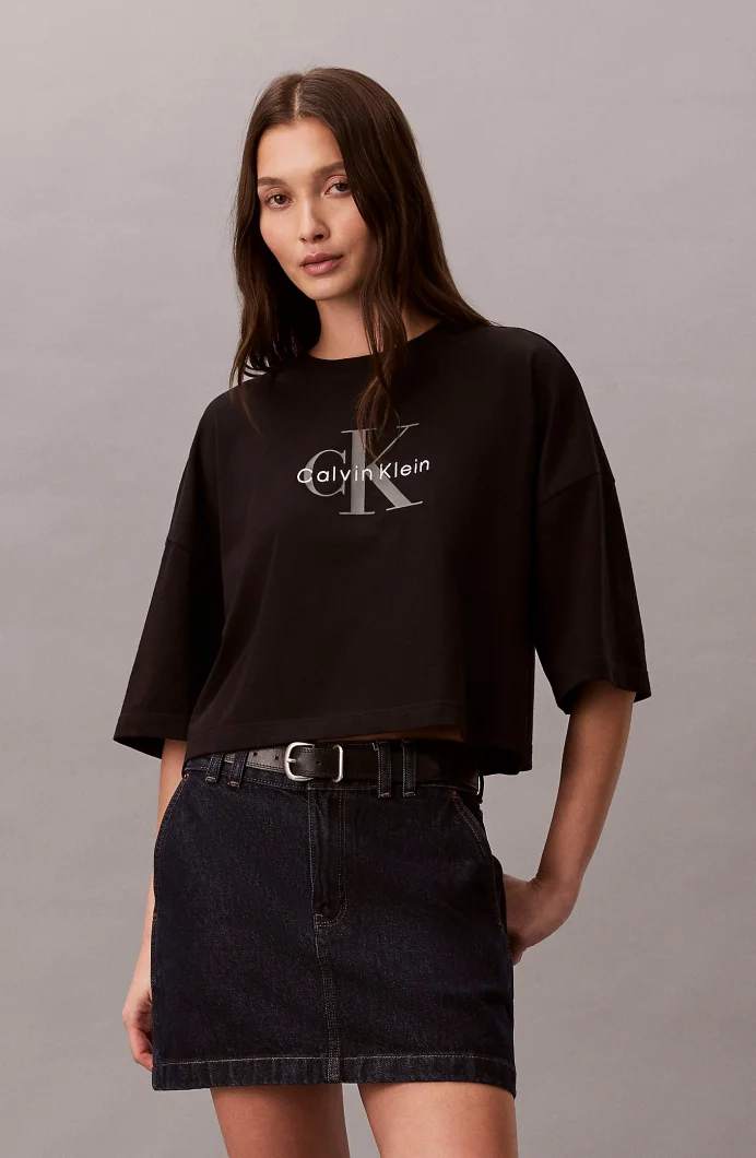 Calvin Klein Kısa Kollu Kutulu Kesim Kısa Monologo Kadın Siyah T-shirt LV047F828G-UB1
