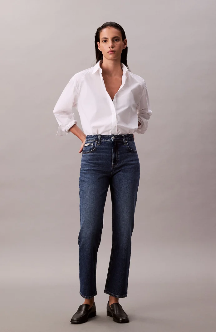 Calvin Klein Düz Renk Kutulu Kesim Kısa Kadın Beyaz Gömlek LV047C141G-YAA