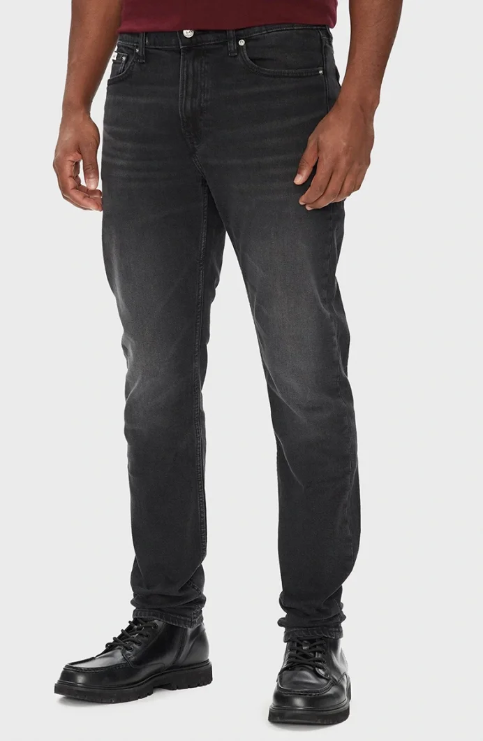 Calvin Klein Erkek Daralan Paça Siyah Yıkamalı Siyah Jeans LV04RB754G-846