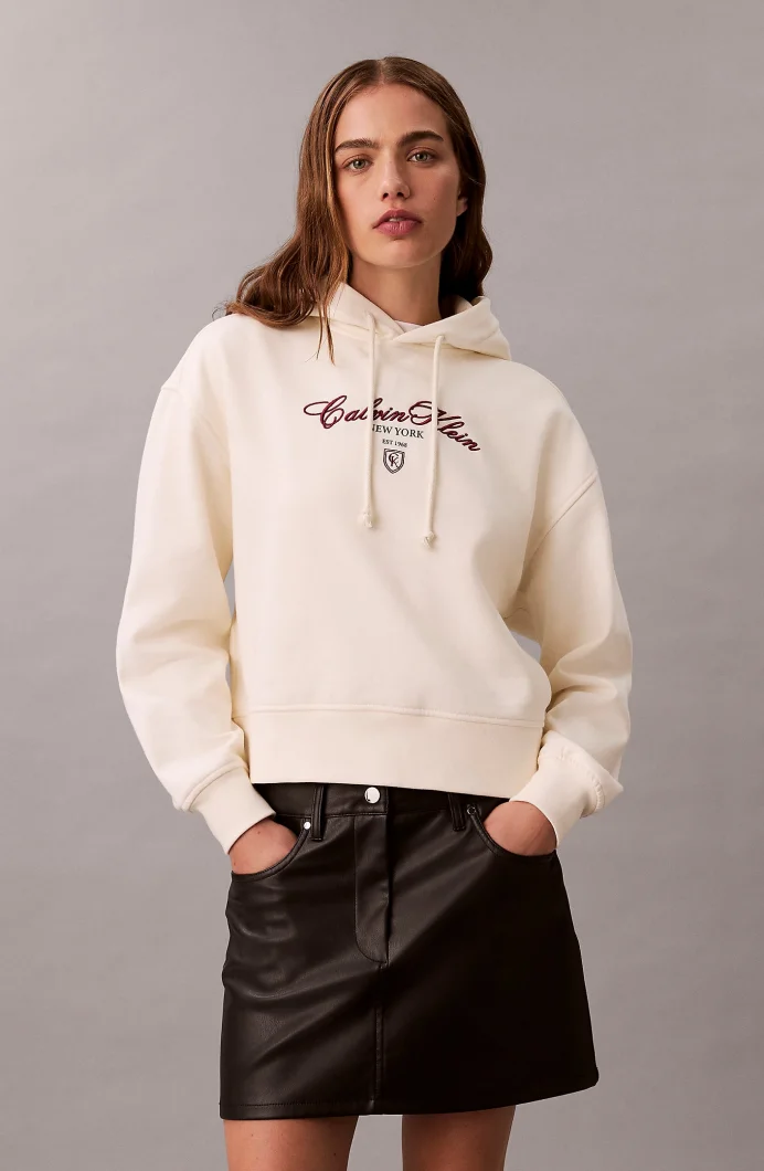 Calvin Klein Uzun Kollu Kısa Grafikli Kapüşonlu Kadın Beyaz Sweatshirt LV047E208G-YAT