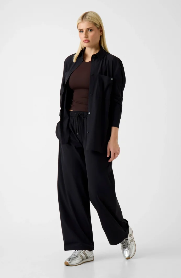 Guess Nat Ceket Gömlek Kadın Siyah Gömlek V6RH00WL232-JBLK