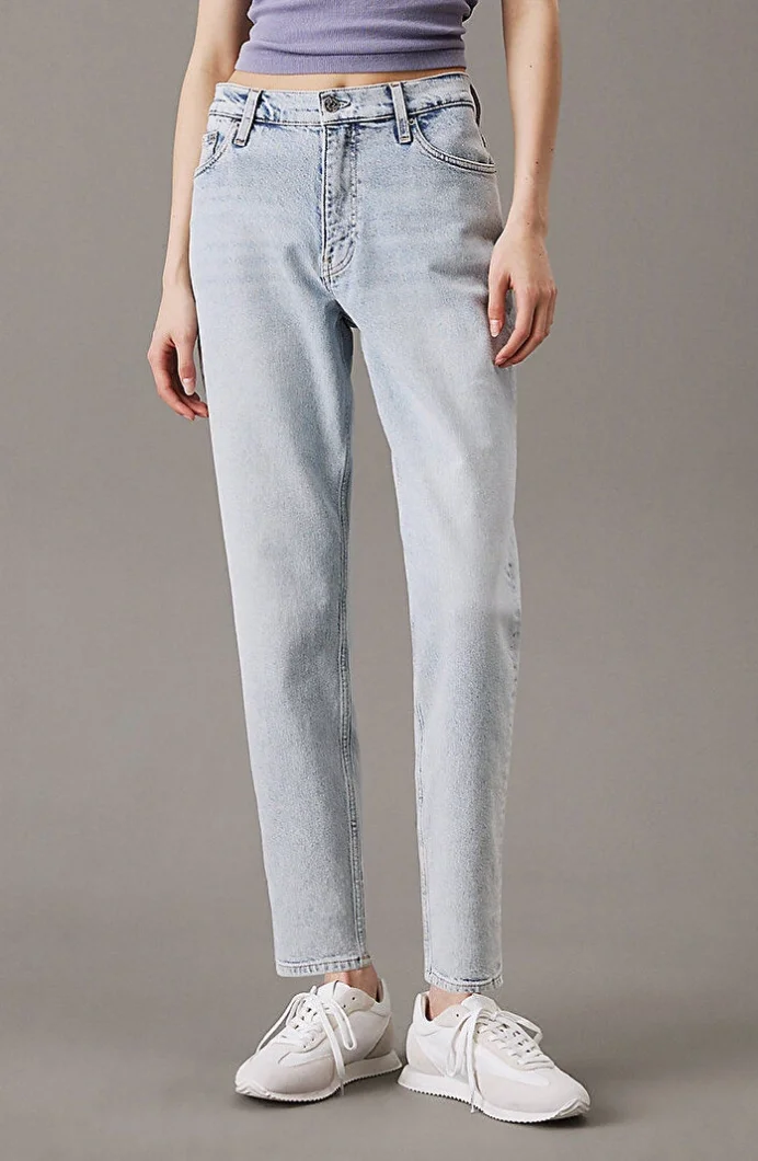 Calvin Klein MOM JEAN Kadın Jeans J20J225139-1AA