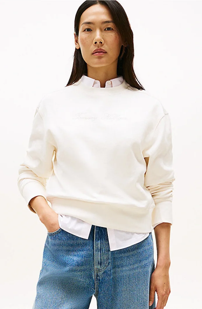 Tommy Hilfiger Kadın Simli Yazı Baskılı Normal Kesim Beyaz Kazak WW0WW47159YA8