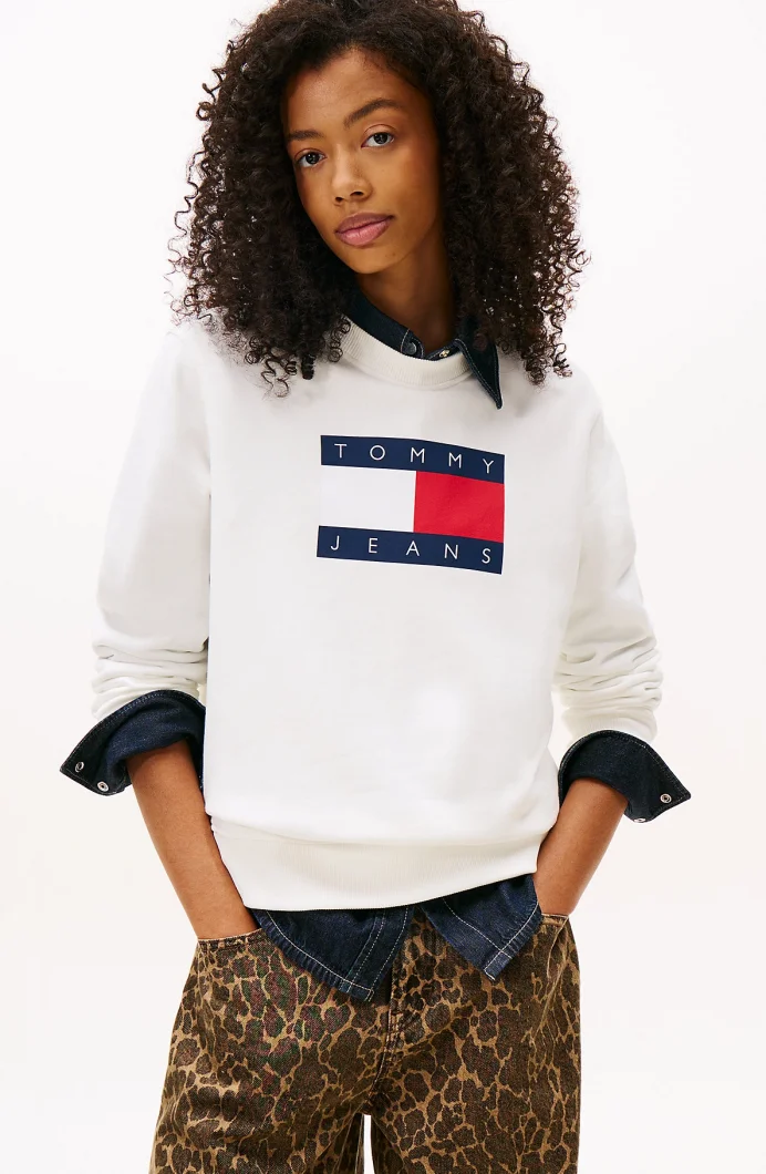 Tommy Hilfiger TJW Normal Kesim TJ Bayraklı Bisiklet Yaka Kadın Beyaz Sweatshirt DW0DW22564YBL