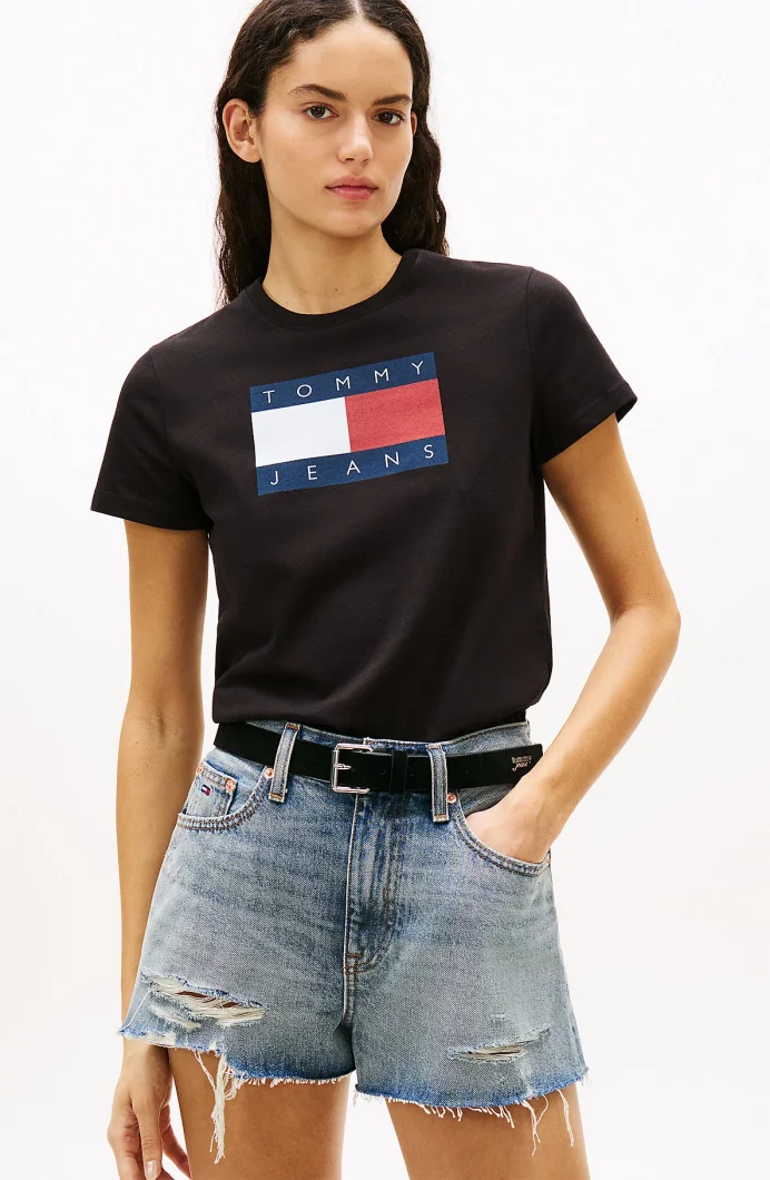 Tommy Hilfiger TJW Normal Kesim TJ Bayraklı Kısa Kollu Kadın Siyah T-shirt DW0DW22562BDS