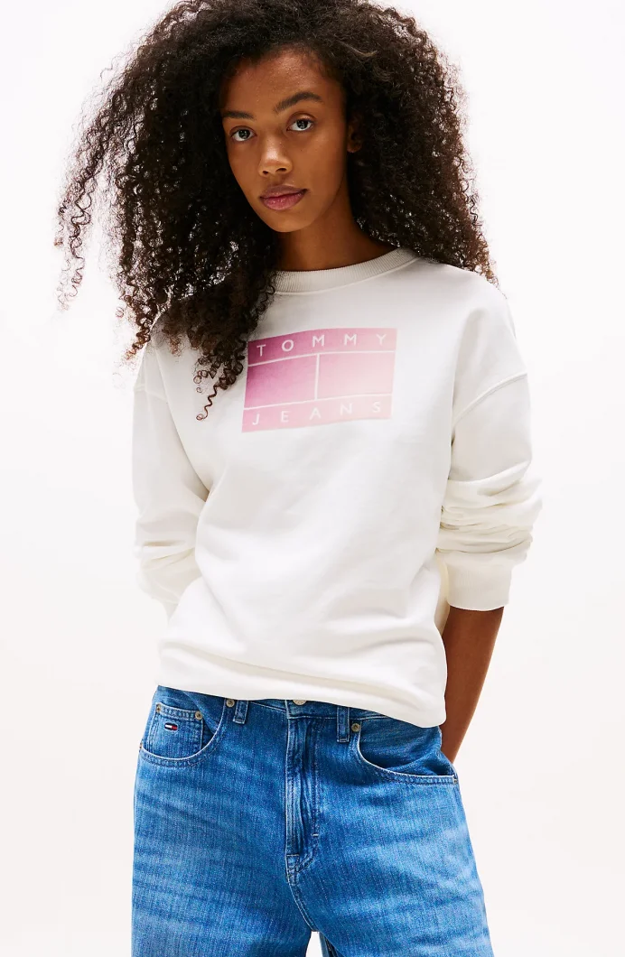 Tommy Hilfiger TJW RLX GRADIENT FLAG CREW Kadın Beyaz Sweatshirt DW0DW21396YBL