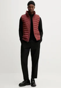 Calvin Klein Erkek Kolsuz Hafif Naylon Şişme Kırmızı Yelek LV04LC509G-VFK