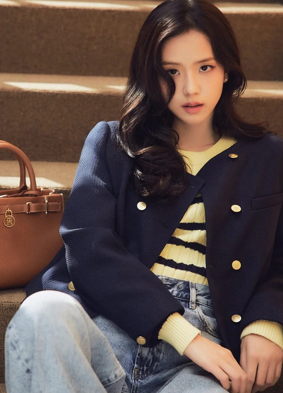 TOMMY HILFIGER’İN YENİ PARÇALARI
