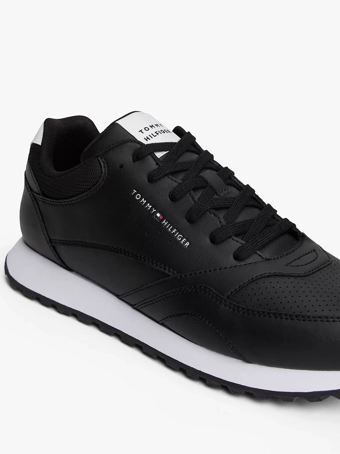 Tommy Hilfiger New Runner Eva Tabanlı Deri Klasik Erkek Siyah Sneaker FM0FM055120GX